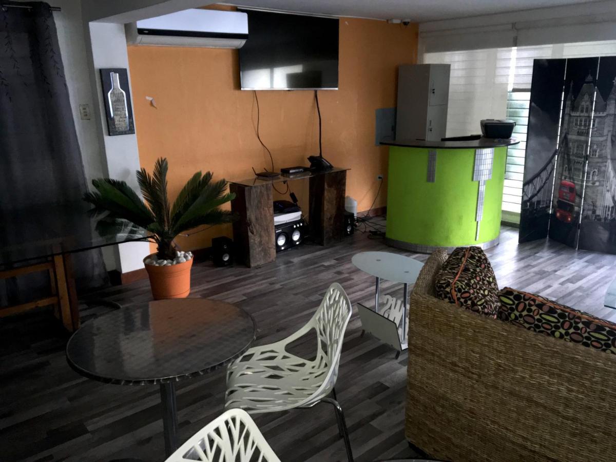 Serenade Lodging Rooms Панама Сити Екстериор снимка